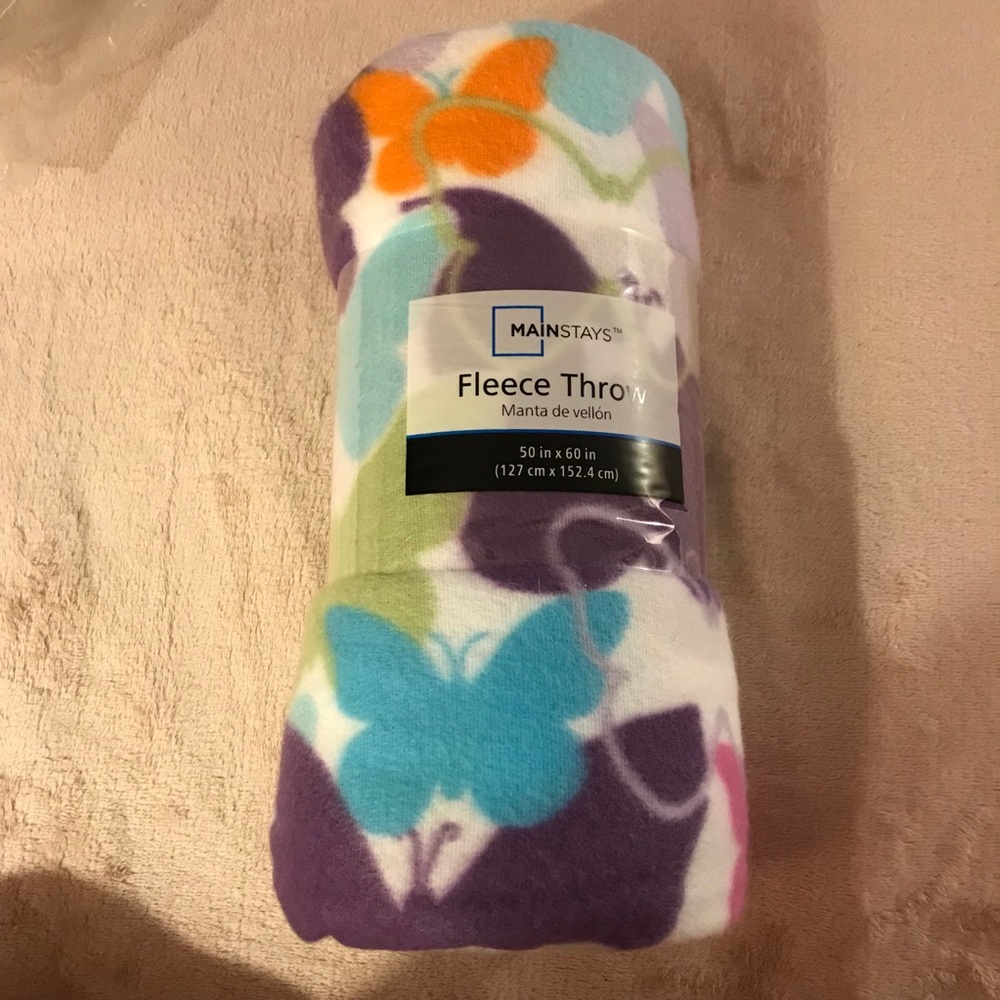 😻 FREE WITH PURCHASE 😻 butterfly throw